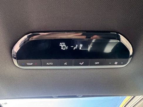 New 2027 Kia Telluride S image 17