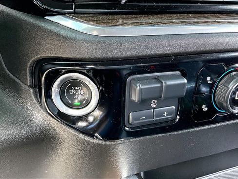 Used 2023 Chevrolet Silverado 1500 RST w/ Convenience Package II AWD/4WD image 33