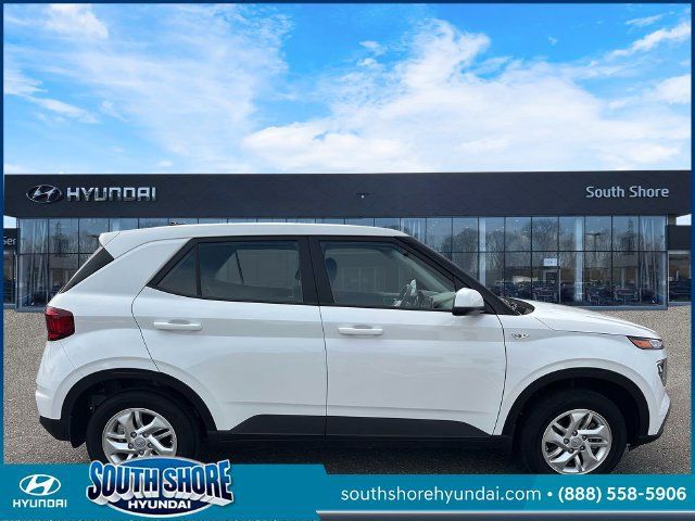 Certified 2025 Hyundai Venue SE FWD image 5