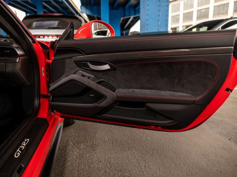 Certified 2019 Porsche 911 GT3 RS RWD image 42