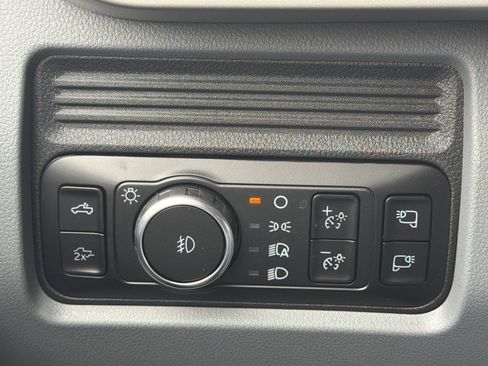 New 2026 Ford F250 XLT w/ XLT Premium Package AWD/4WD image 32