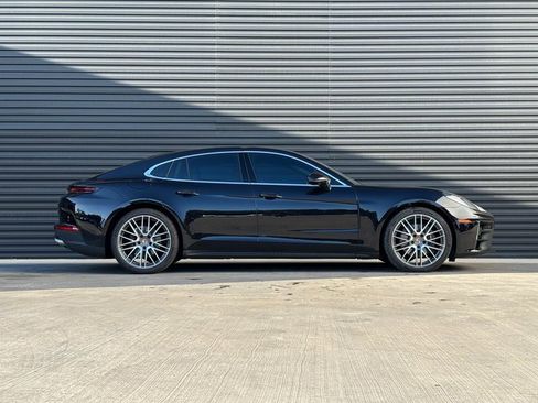 Certified 2025 Porsche Panamera 4 image 8