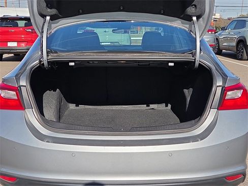 Used 2024 Chevrolet Malibu LT image 13