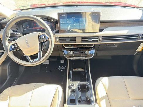 New 2026 Lincoln Corsair Reserve image 16