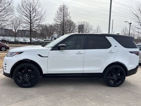Used 2023 Land Rover Discovery HSE R-Dynamic image 12
