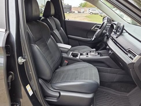 Used 2024 Mitsubishi Outlander Ralliart AWD/4WD image 13