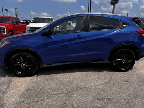 Used 2021 Honda HR-V Sport image 6