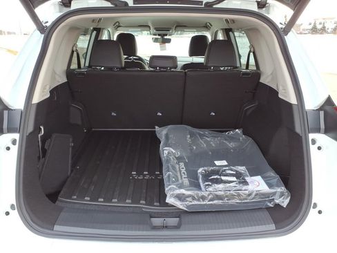 New 2026 Nissan Rogue SV w/ Rock Creek Premium Package AWD/4WD image 10