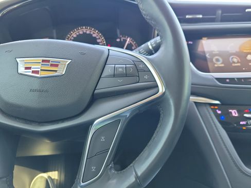 Used 2018 Cadillac XT5 Premium Luxury image 27