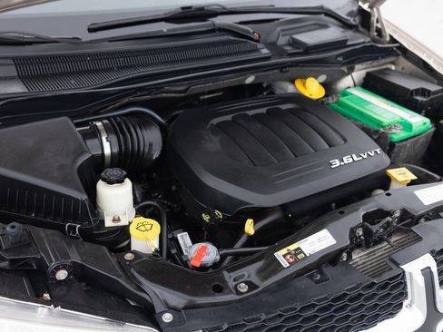 Used 2014 Dodge Grand Caravan SE FWD image 39