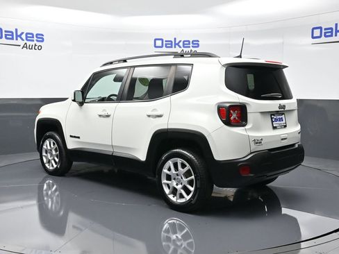 Used 2020 Jeep Renegade Latitude w/ Cold Weather Group image 6