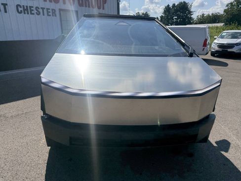 Used 2024 Tesla Cybertruck Cyberbeast AWD/4WD image 2