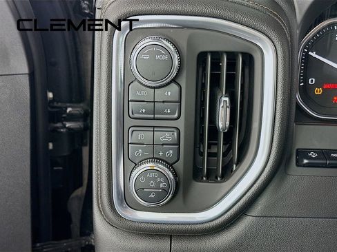 Used 2021 GMC Sierra 3500 AT4 w/ AT4 Premium Plus Package image 12