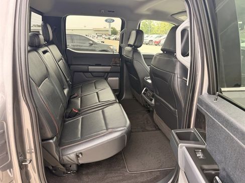 Used 2021 Ford F150 Lariat AWD/4WD image 4