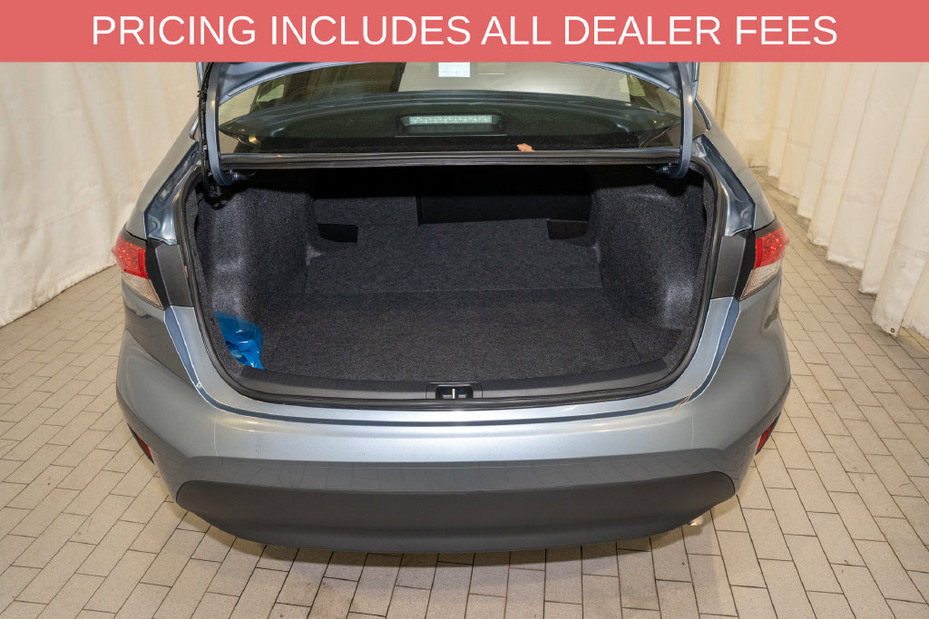 Used 2025 Toyota Corolla LE FWD image 5