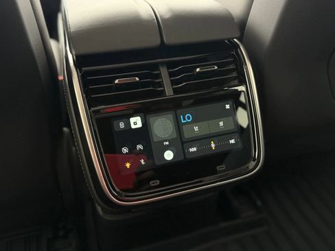 Used 2023 Rivian R1S Launch Edition Quad AWD/4WD image 41