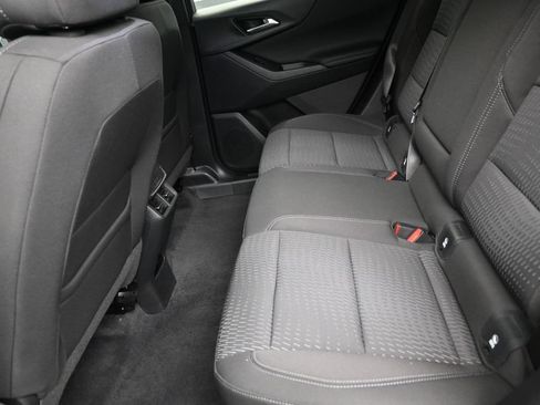 Used 2025 Chevrolet Equinox LT FWD image 14
