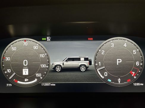 Used 2025 Land Rover Defender 110 S AWD/4WD image 24