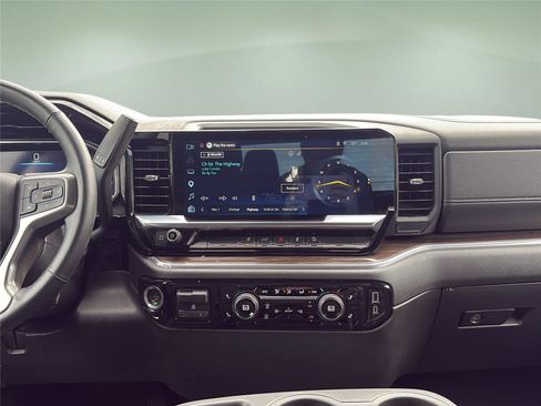 Used 2024 Chevrolet Silverado 2500 LT AWD/4WD image 10