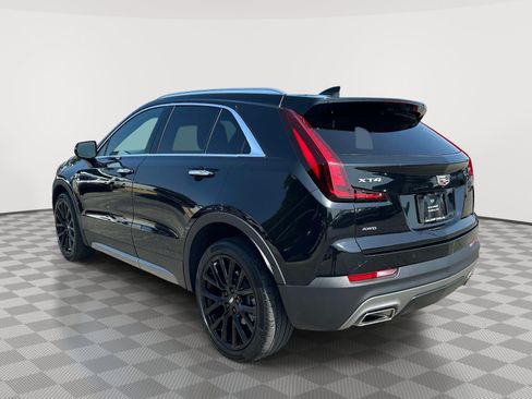 Used 2023 Cadillac XT4 Premium Luxury w/ Technology Package AWD/4WD image 4