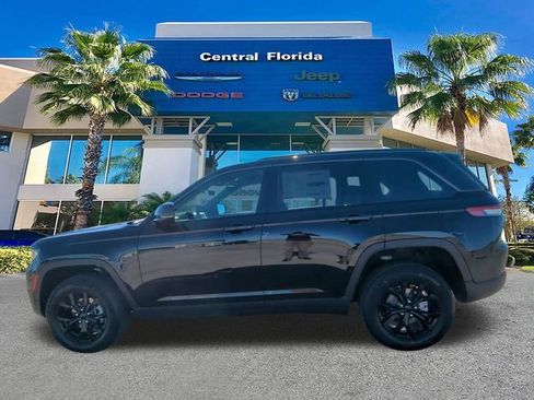 New 2026 Jeep Grand Cherokee Altitude RWD image 8
