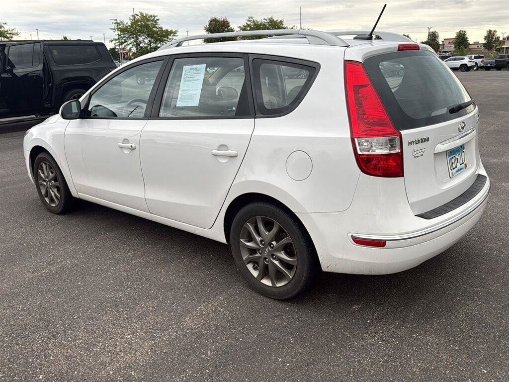 Used 2012 Hyundai Elantra w/ Preferred Pkg FWD image 4