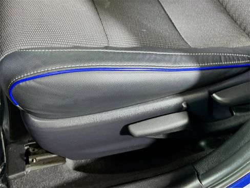 Certified 2019 Toyota Corolla SE image 18