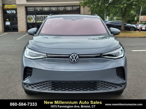 Used 2024 Volkswagen ID.4 Pro S image 8