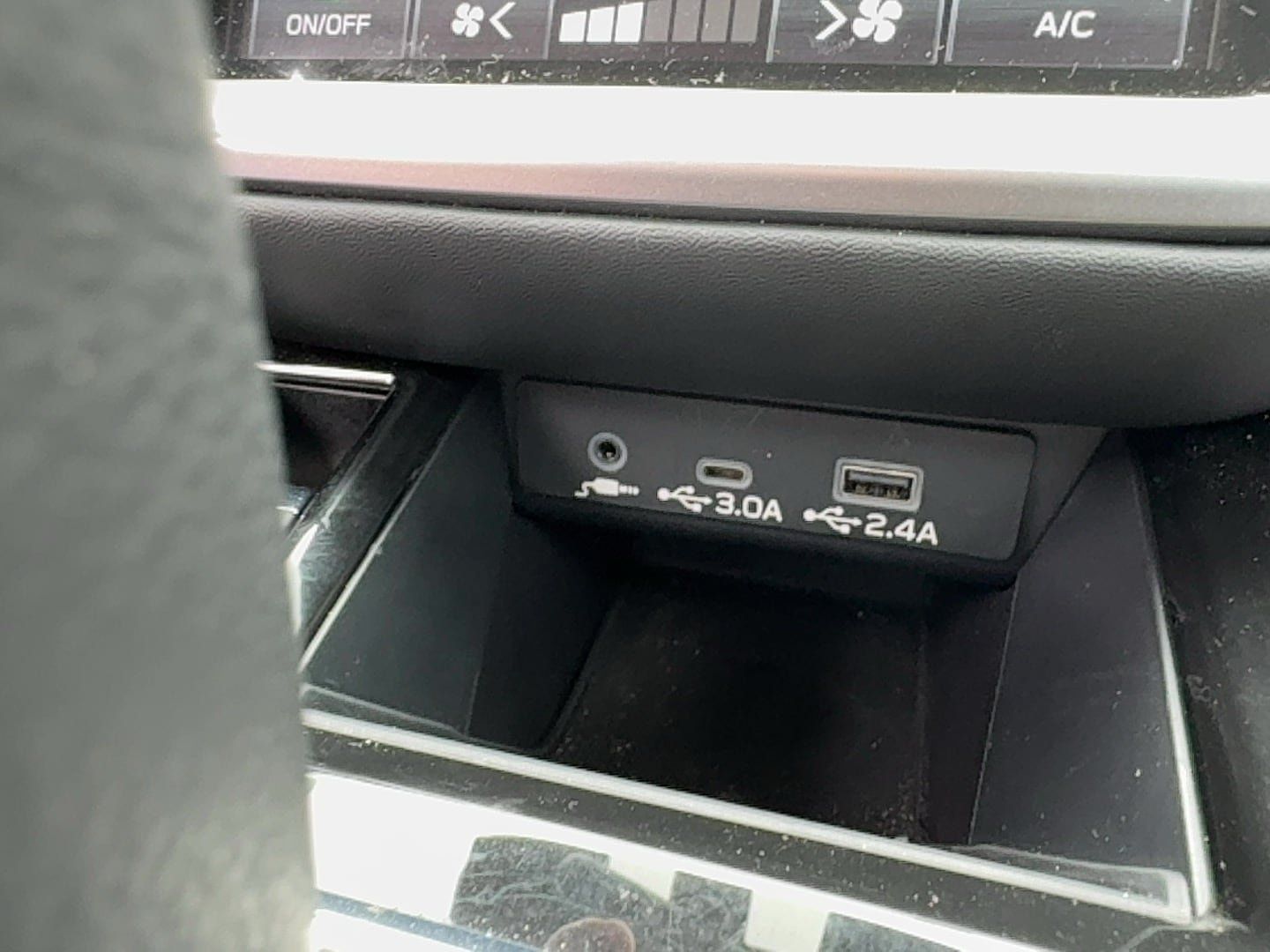 Used 2025 Subaru Outback Premium AWD/4WD image 28