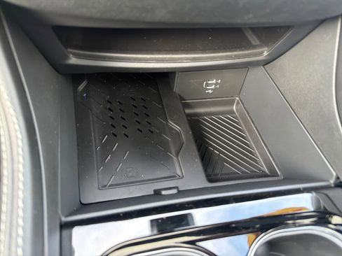 New 2026 Chrysler Pacifica Limited image 28