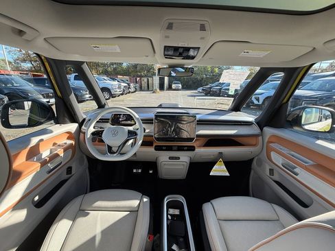New 2025 Volkswagen ID. Buzz Pro S Plus image 19