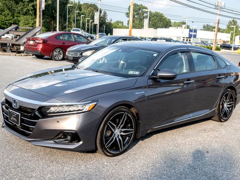Used 2022 Honda Accord Touring image 6