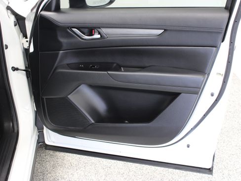 Used 2021 MAZDA CX-5 Touring FWD image 36