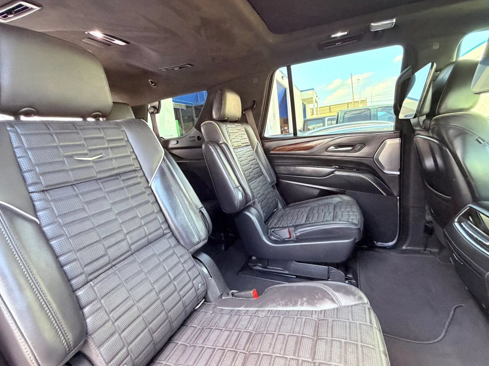 Used 2021 Cadillac Escalade Sport Platinum AWD/4WD image 28