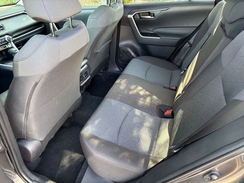Used 2025 Toyota RAV4 XLE w/ Convenience Package image 28