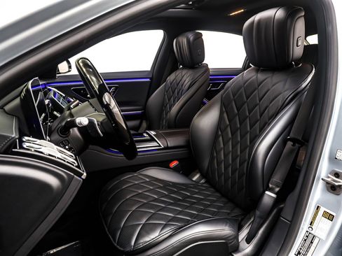 Certified 2025 Mercedes-Benz S 580 4MATIC Sedan image 19