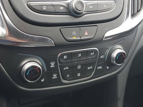Certified 2024 Chevrolet Equinox LT w/ LPO, Floor Liner Package FWD image 27