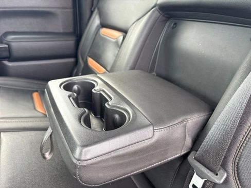 Used 2021 GMC Sierra 1500 AT4 w/ AT4 Premium Package AWD/4WD image 33