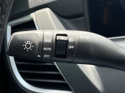 New 2026 Kia Seltos EX FWD image 30