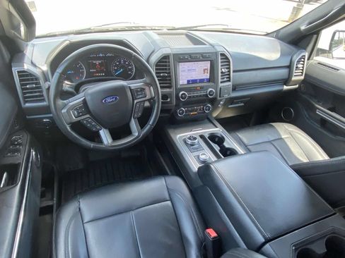 Used 2020 Ford Expedition XLT w/ Equipment Group 201A AWD/4WD image 12