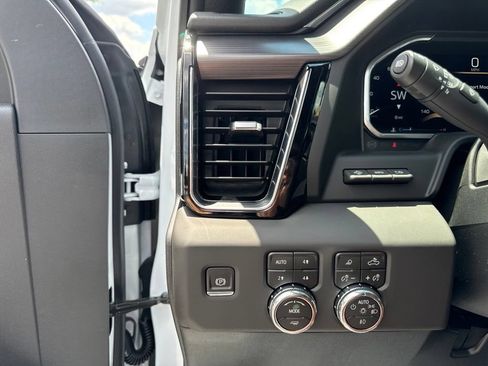 New 2026 GMC Sierra 2500 Denali Ultimate AWD/4WD image 14