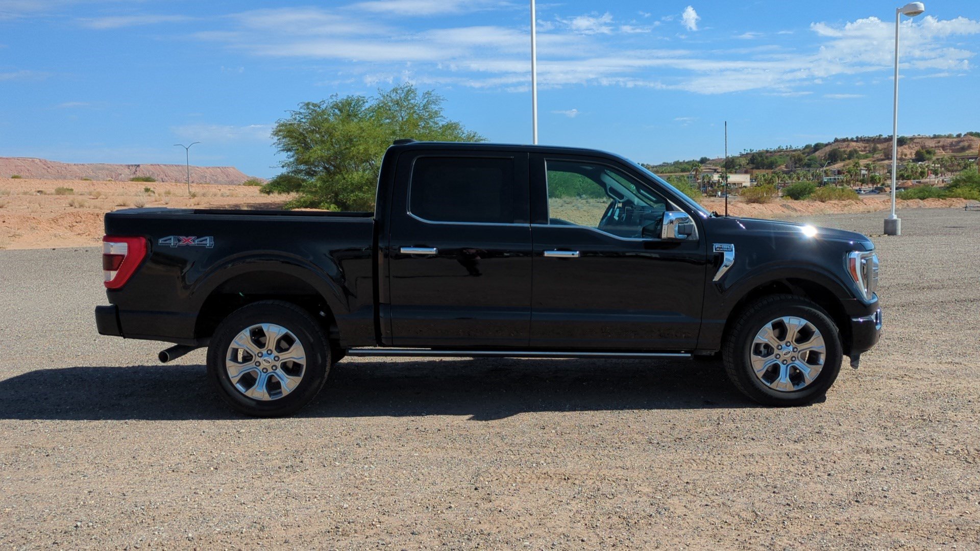 Used 2023 Ford F150 Platinum AWD/4WD image 2