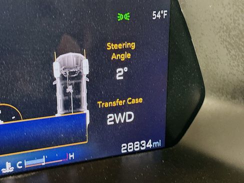 Used 2024 Chevrolet Colorado Z71 w/ Z71 Convenience Package 2 AWD/4WD image 12