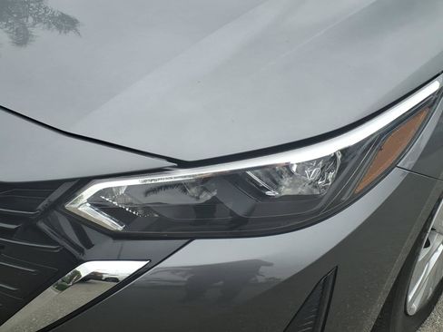 Certified 2025 Nissan Sentra S FWD image 2