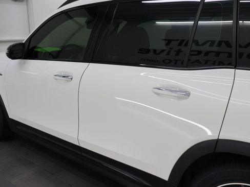 Used 2022 Mercedes-Benz GLB 35 AMG 4MATIC image 34