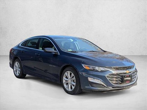 Used 2022 Chevrolet Malibu LT image 3