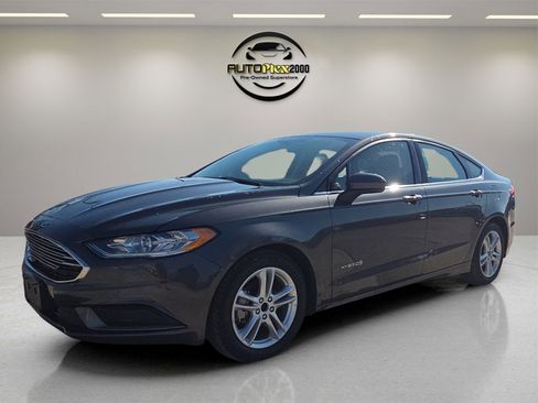 Used 2018 Ford Fusion S image 3