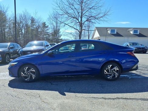 New 2025 Hyundai Elantra Sport FWD image 9
