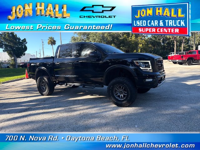 Used 2022 Nissan Titan PRO-4X w/ Pro-4x Convenience Package AWD/4WD image 14