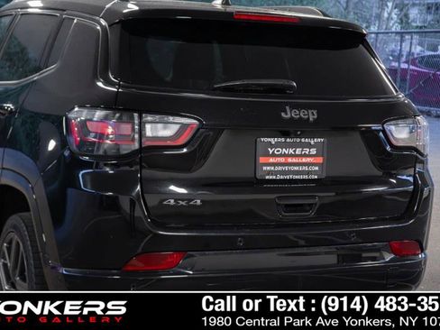 Used 2024 Jeep Compass Limited w/ Driver Assist Group I image 24